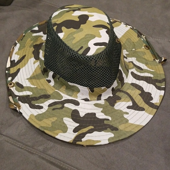 Other - 💥SALE! Camo Boonie Hat with Face Net